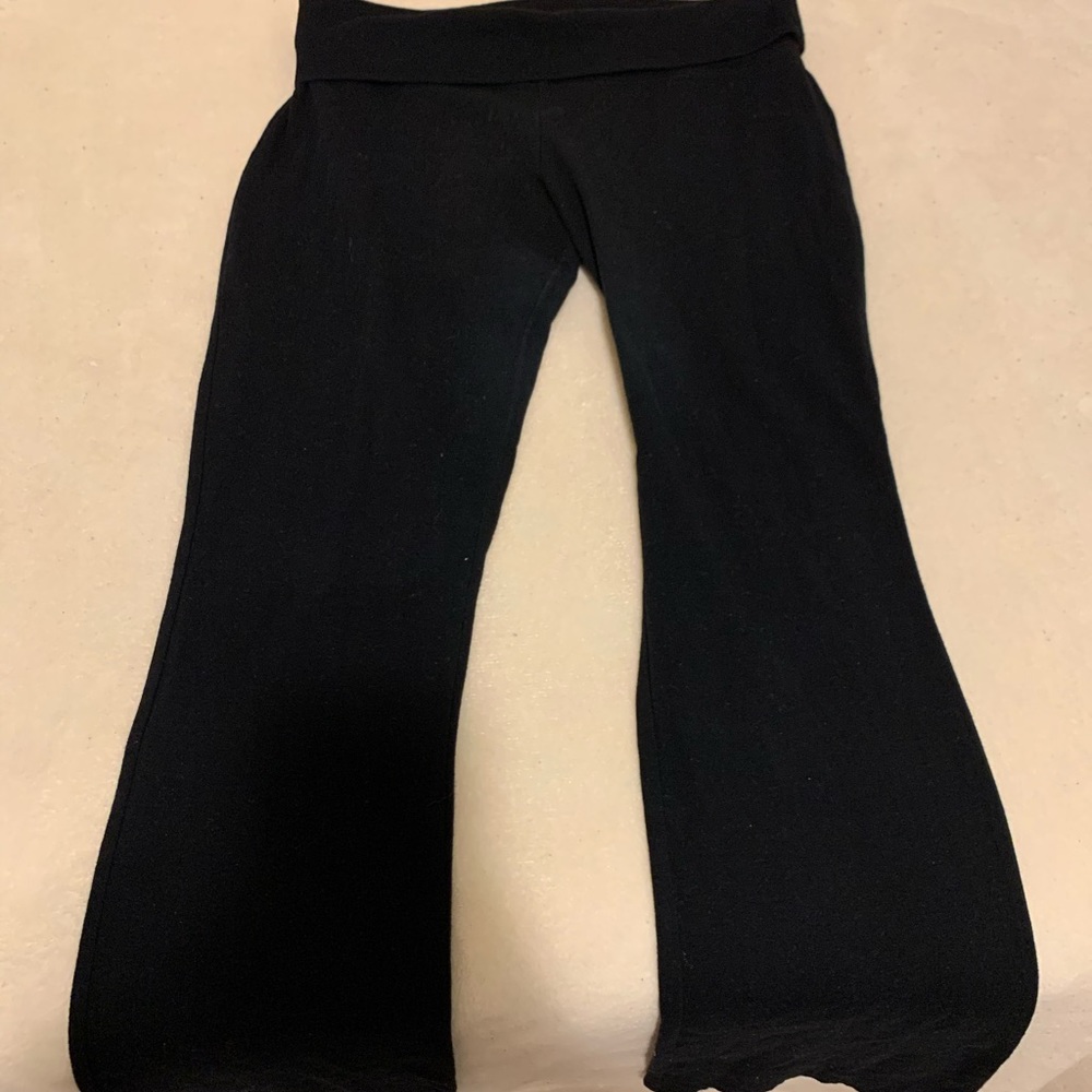 YOGA PANTS